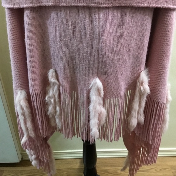 🩷Gorgeous SÃO PAULO one size shrug poncho cloak shawl wrap🩷 - Picture 7 of 10